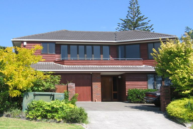 Photo of property in 6 Bournemouth Terrace, Murrays Bay, Auckland, 0630