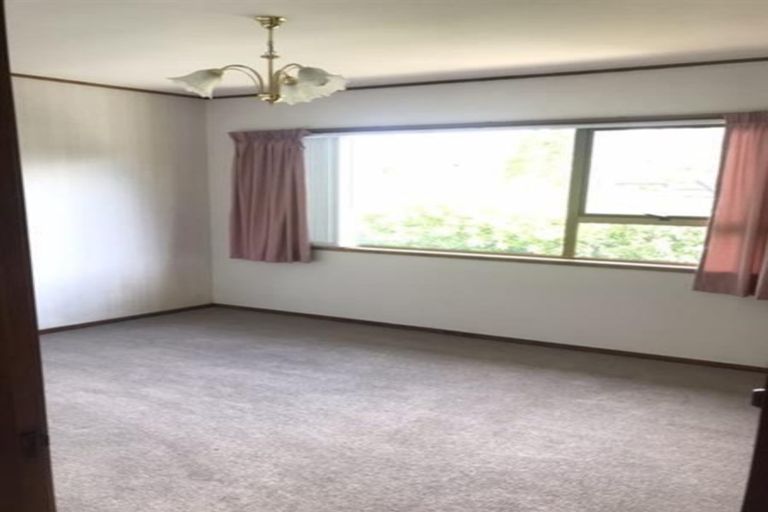 Photo of property in 4 Montclair Rise, Browns Bay, Auckland, 0630