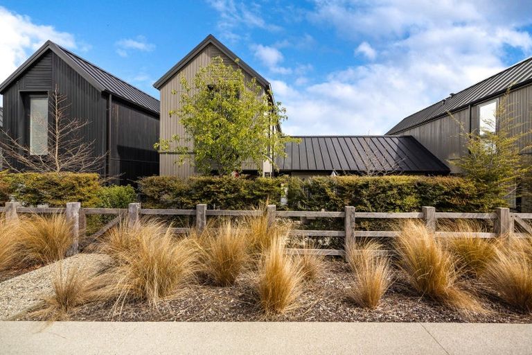 Photo of property in 3 Mulholland Drive, Jacks Point, 9371