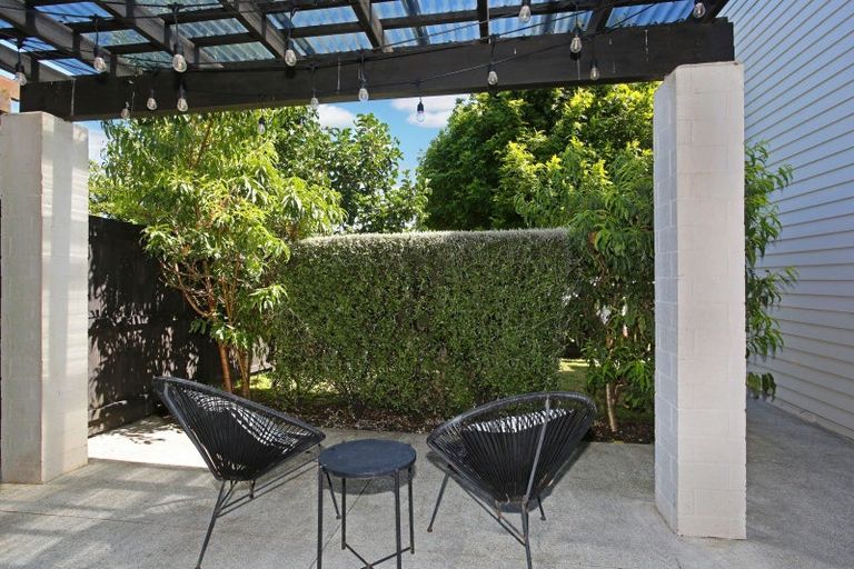 Photo of property in 51 Popokatea Drive, Takanini, 2112