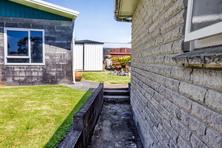 Photo of property in 40 High Street East, Waitara, 4320