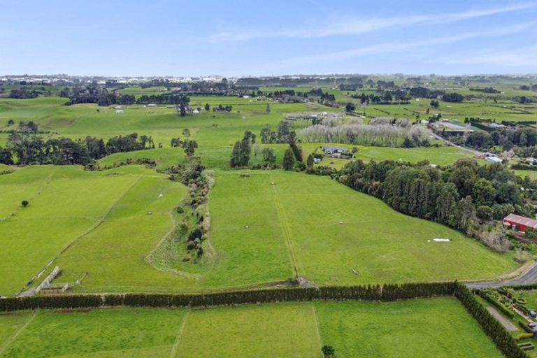 Photo of property in 412b Corbett Road, Lepperton, New Plymouth, 4373