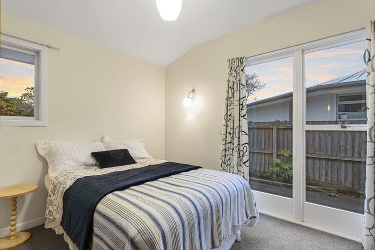 Photo of property in 11 Tuirau Place, Ilam, Christchurch, 8041