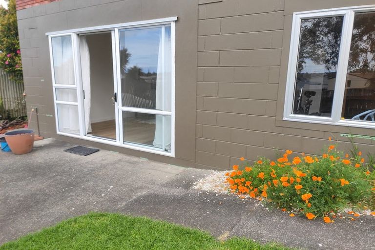 Photo of property in 129 Kia Ora Road, Beach Haven, Auckland, 0626