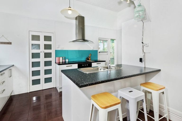 Photo of property in 60 Prospect Terrace, Pukekohe, 2120