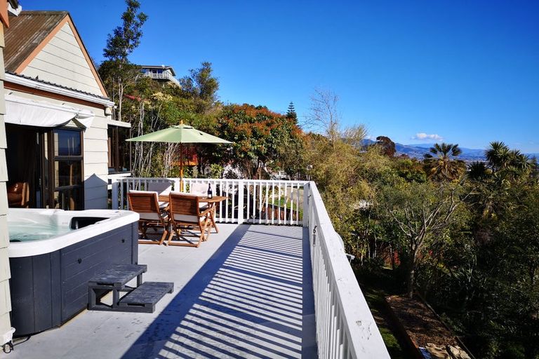 Photo of property in 92 Tosswill Road, Tahunanui, Nelson, 7011