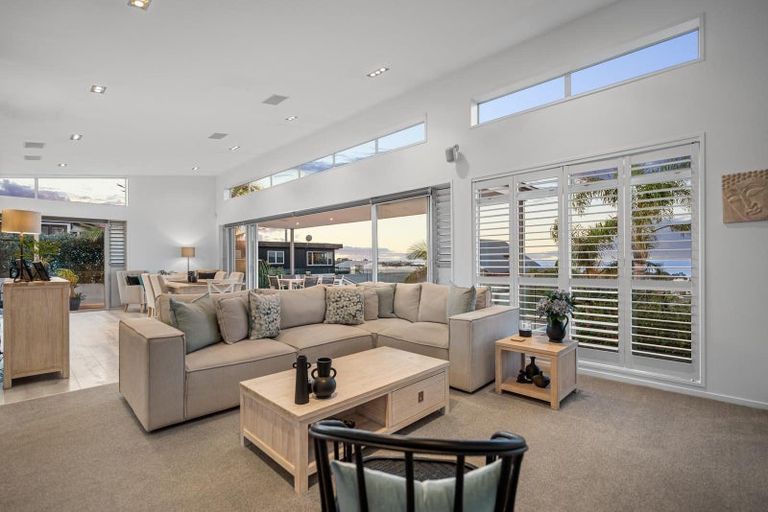 Photo of property in 12a Eastcliffe Road, Castor Bay, Auckland, 0620