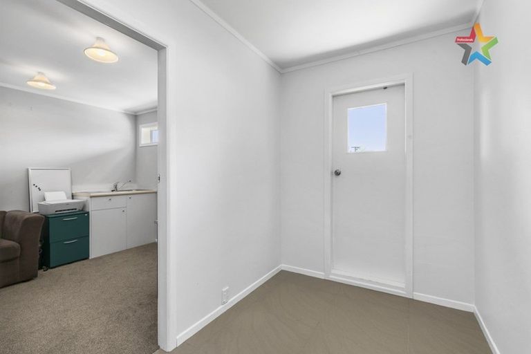 Photo of property in 24 Mawson Street, Waiwhetu, Lower Hutt, 5010