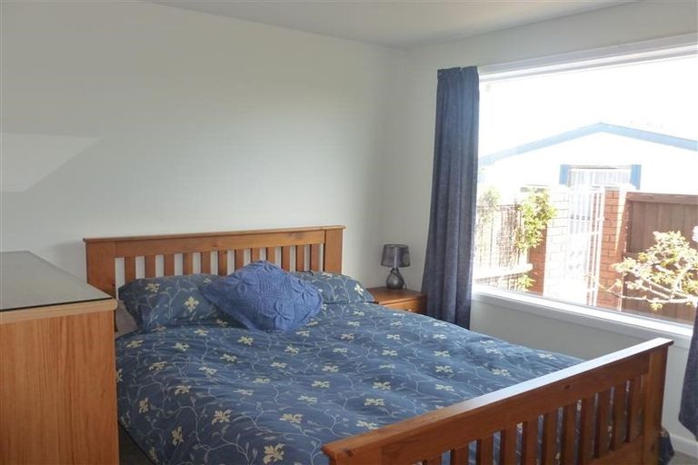 Photo of property in 1/17 Daniels Road, Redwood, Christchurch, 8051