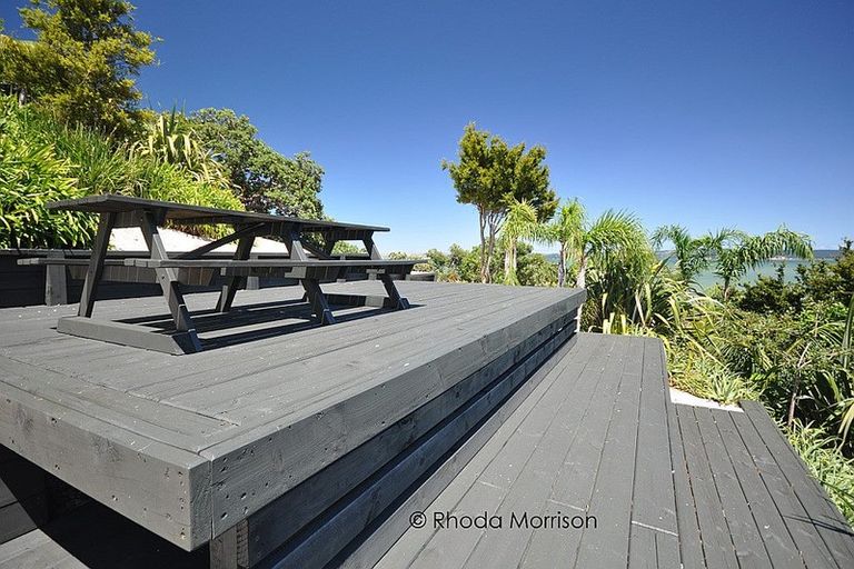Photo of property in 23 Te Wairoa Lane, Tinopai, 0593