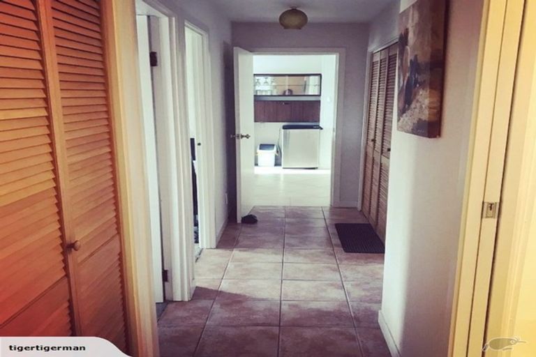 Photo of property in 38 Oruamo Place, Beach Haven, Auckland, 0626