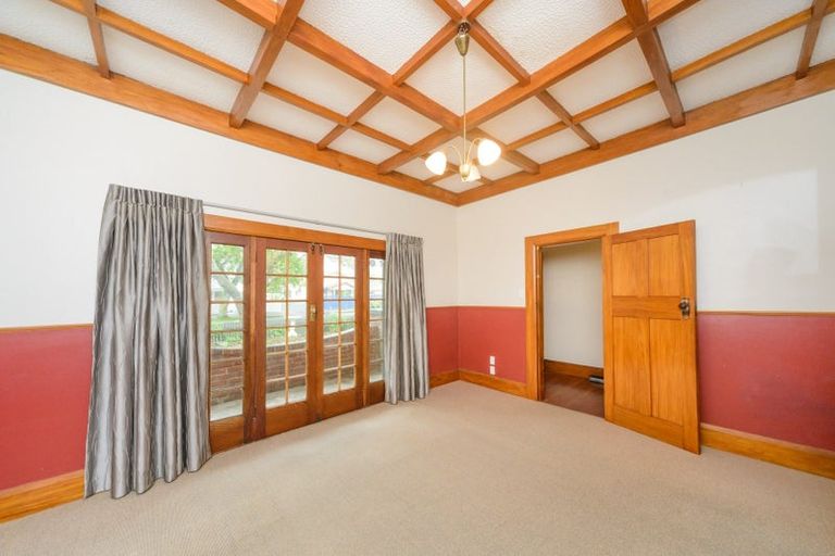 Photo of property in 42 Florence Avenue, Palmerston North, 4414