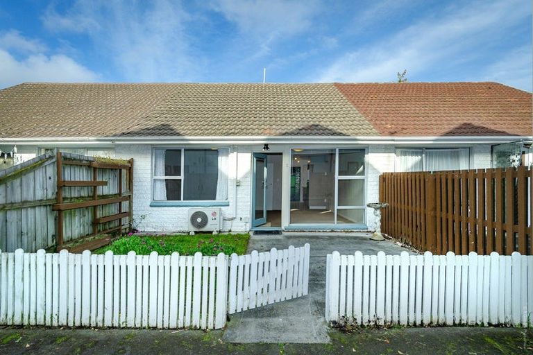 Photo of property in 2/81 Southampton Street, Sydenham, Christchurch, 8023