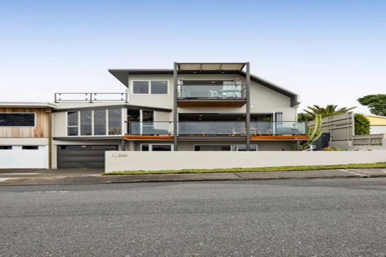 Photo of property in 36 Octavius Place, New Plymouth, 4312
