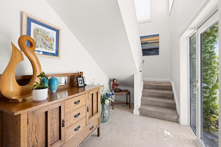 Photo of property in 24 Simla Avenue, Havelock North, 4130