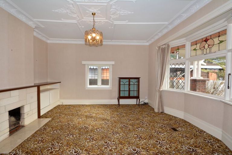 Photo of property in 217 Bay View Road, Saint Clair, Dunedin, 9012