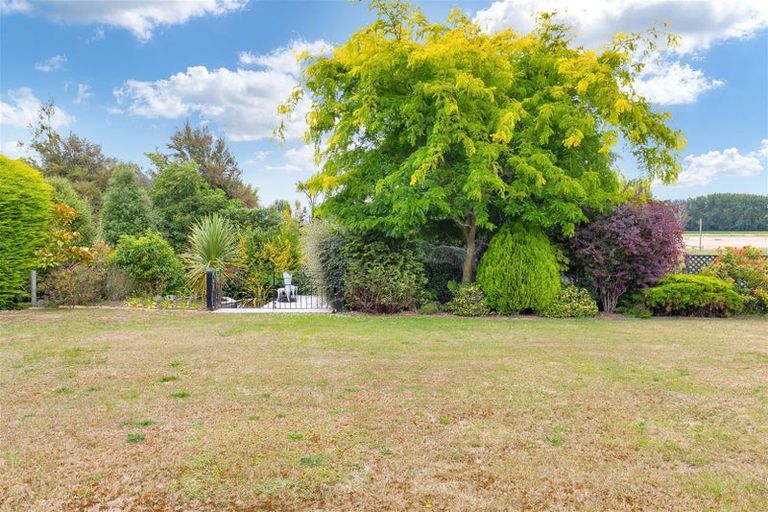 Photo of property in 66 Queens Avenue, Waikuku Beach, 7402