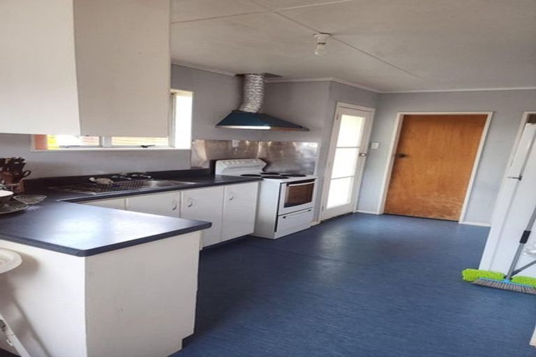 Photo of property in 299 Wellington Road, Wainuiomata, Lower Hutt, 5014