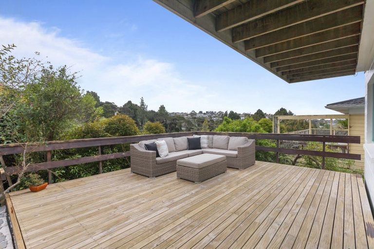 Photo of property in 12 Mcdowell Crescent, Hillcrest, Auckland, 0627