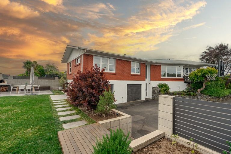 Photo of property in 180 Sandwich Road, St Andrews, Hamilton, 3200