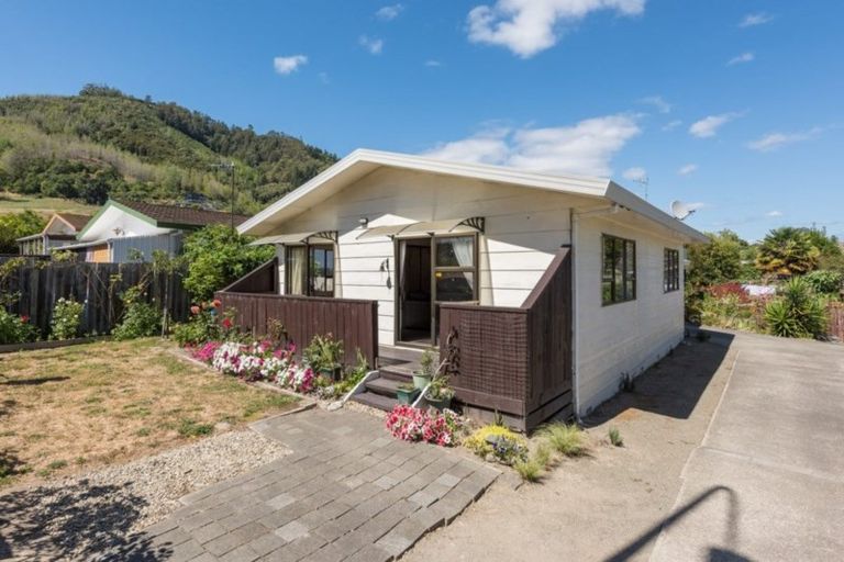 Photo of property in 2/56 Motueka Street, Nelson South, Nelson, 7010