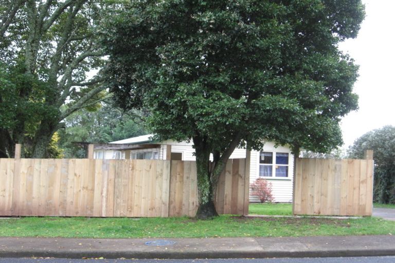 Photo of property in 10 Mack Place, Red Hill, Papakura, 2110