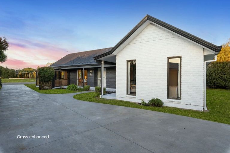 Photo of property in 20 Rearsby Drive, Halswell, Christchurch, 8025