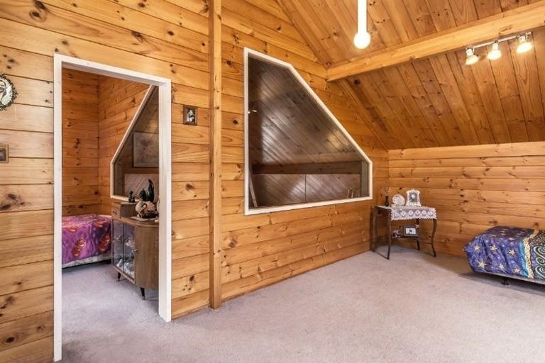 Photo of property in 850 Tukairangi Road, Acacia Bay, Taupo, 3385