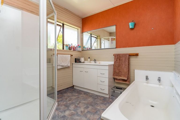 Photo of property in 3 Ferry Road, Waipu, 0510