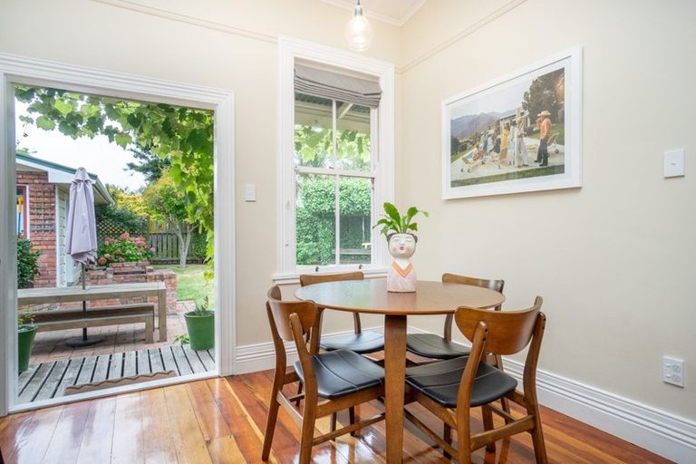 Photo of property in 46 Lombard Street, Palmerston North, 4410