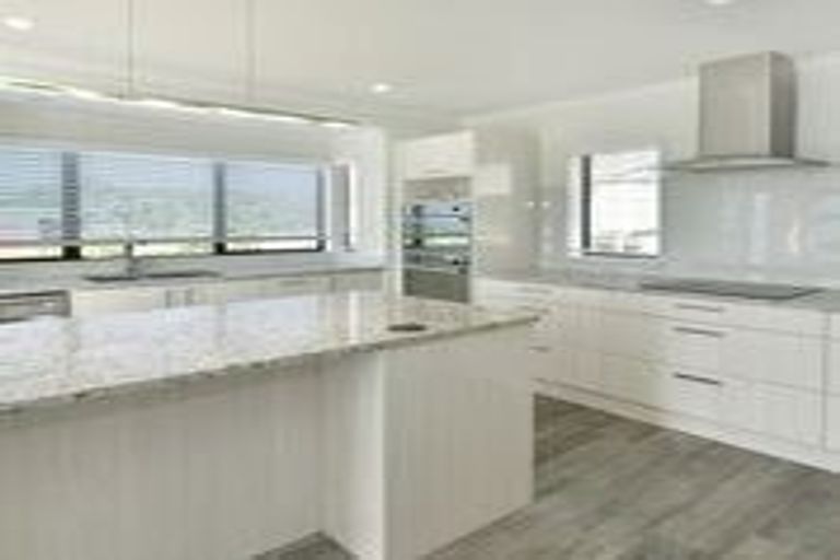 Photo of property in 1038 Whangaparaoa Road, Tindalls Beach, Whangaparaoa, 0930