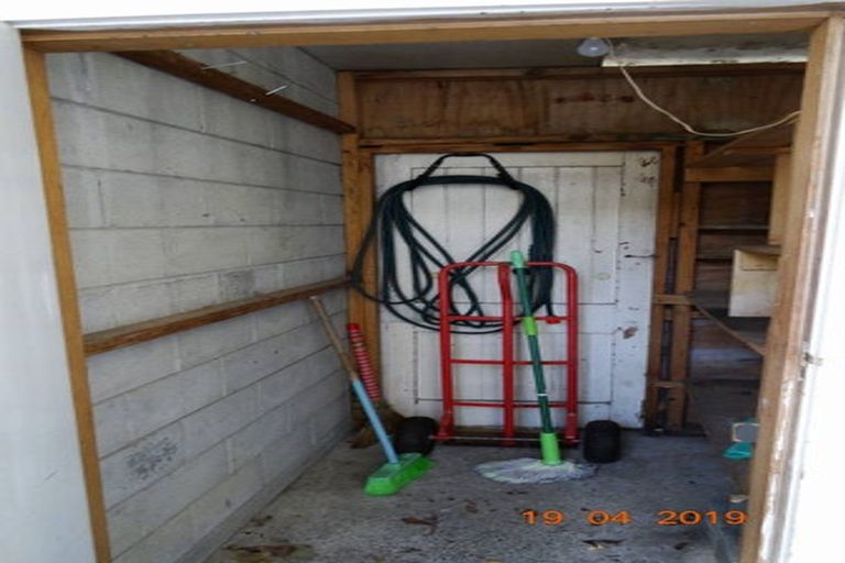 Photo of property in 9 Fraser Avenue, Johnsonville, Wellington, 6037