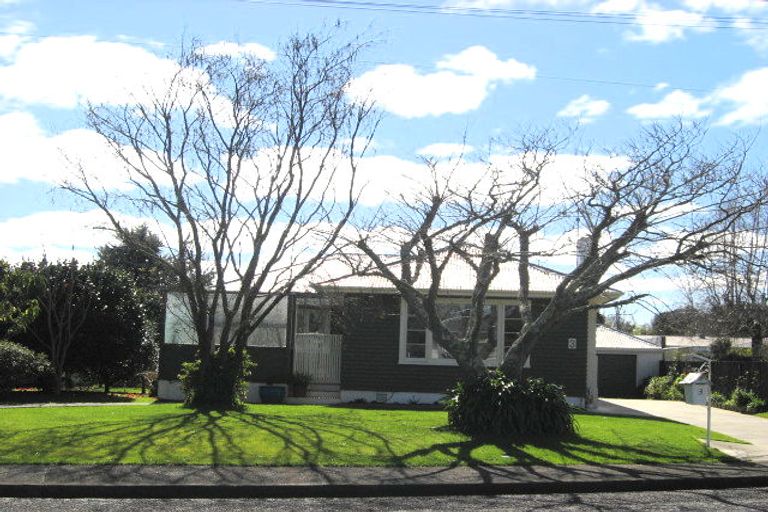 Photo of property in 3 Saint Annes Street, Levin, 5510