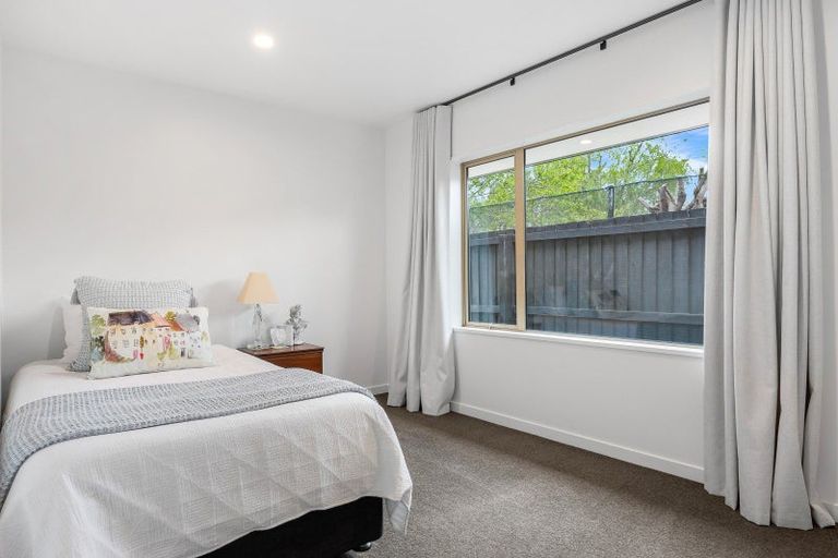 Photo of property in 6 Ambrose Place, Rangiora, 7400