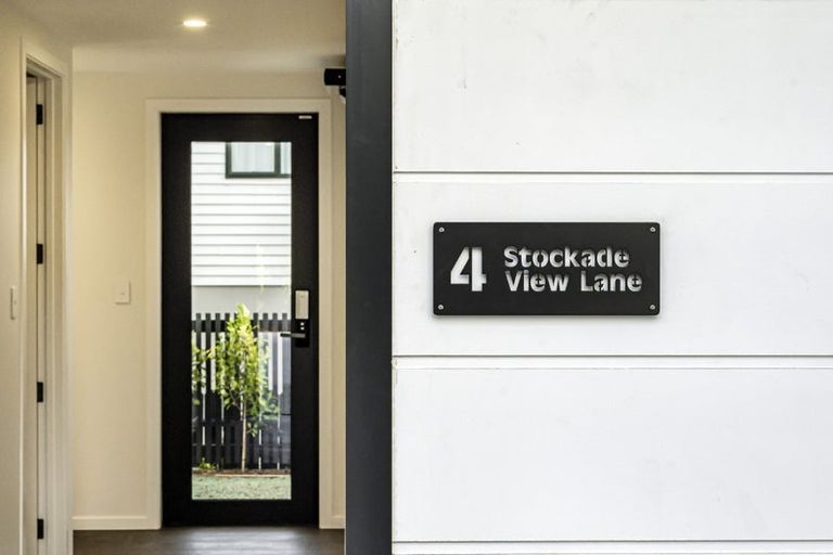 Photo of property in 4 Stockade View Lane, Howick, 2014