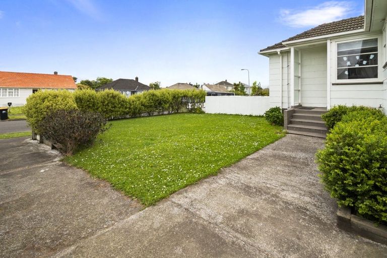 Photo of property in 65 Andrew Avenue, Roslyn, Palmerston North, 4414