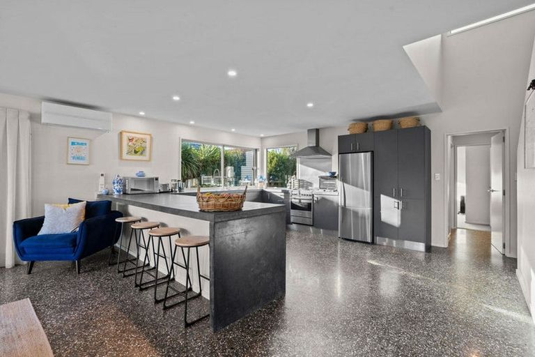 Photo of property in 3 Rere Road, Lake Hayes, Queenstown, 9304