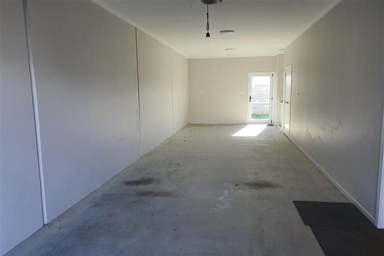 Photo of property in 2b Makura Road, Long Bay, Auckland, 0630