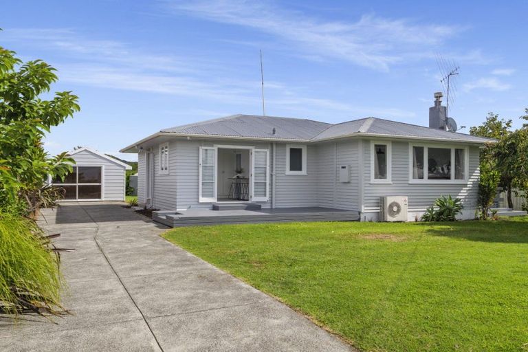 Photo of property in 6 Donovan Street, Te Puke, 3119