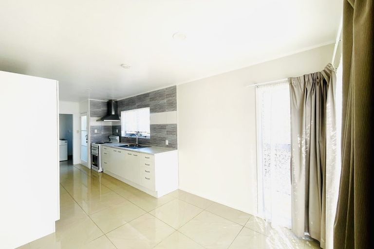 Photo of property in 4 Smedley Street, Manurewa, Auckland, 2102