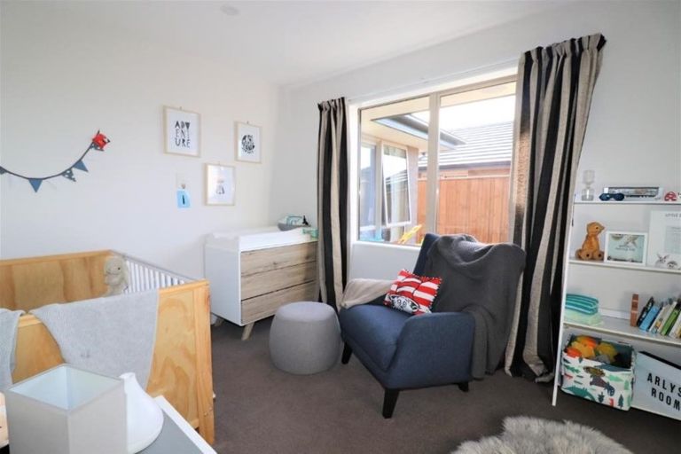 Photo of property in 35 Rossall Crescent, Rolleston, 7615