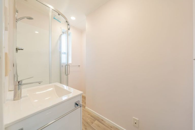 Photo of property in 309b Wellington Road, Wainuiomata, Lower Hutt, 5014