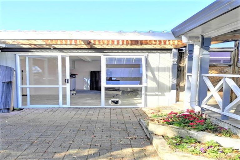 Photo of property in 1118 Fergusson Drive, Clouston Park, Upper Hutt, 5018