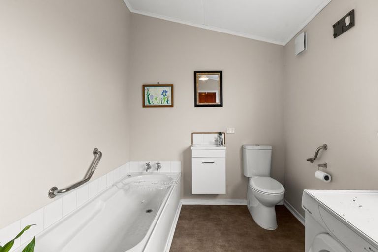 Photo of property in 808a Ellison Road, Parkvale, Hastings, 4122