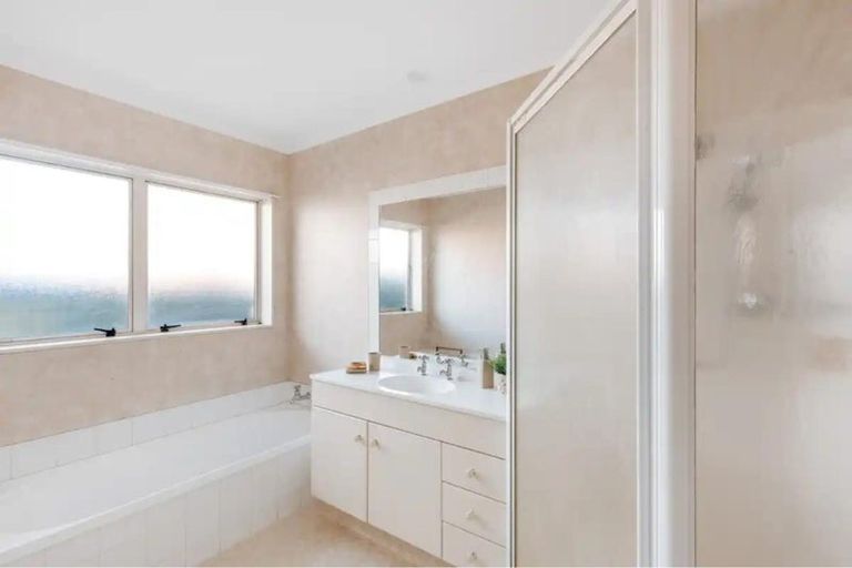 Photo of property in 4 Monterey Key, Papamoa Beach, Papamoa, 3118