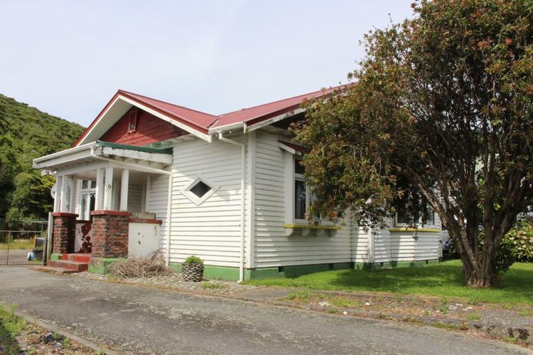 Photo of property in 13 Blackmore Street, Greymouth, 7805