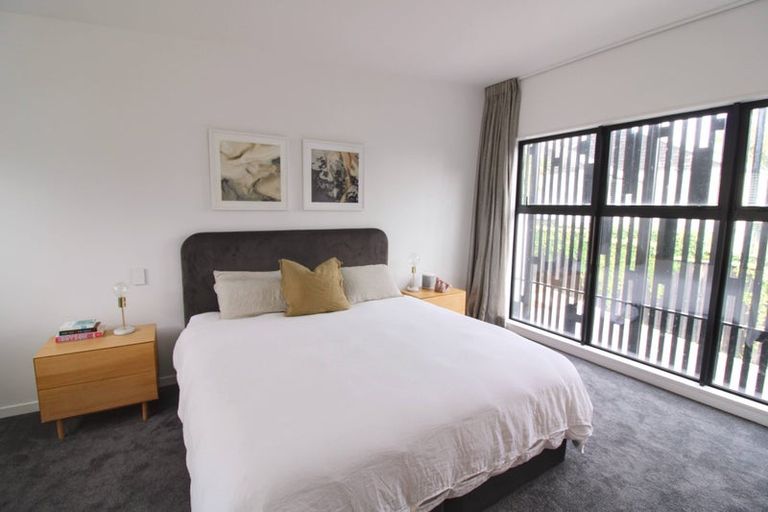 Photo of property in 19b Hart Road, Hauraki, Auckland, 0622