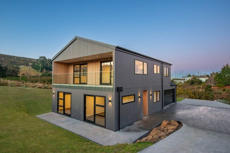 Photo of property in 22 Macleod Avenue, Halfway Bush, Dunedin, 9010