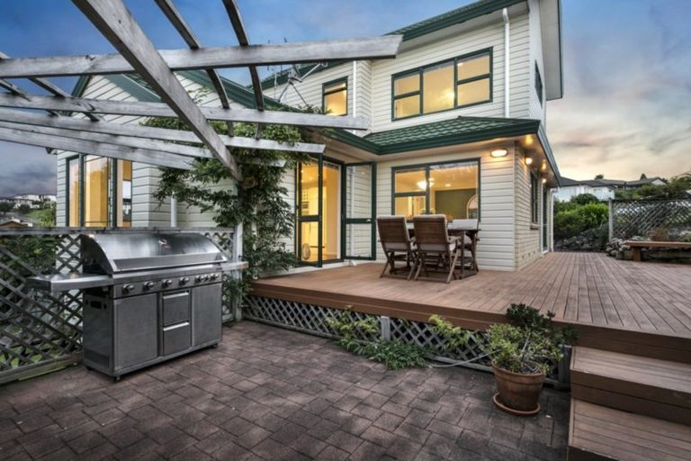 Photo of property in 34 Savoy Road, Orewa, 0931