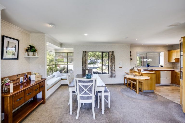 Photo of property in 1 Hyatt Grove, Greenmeadows, Napier, 4112